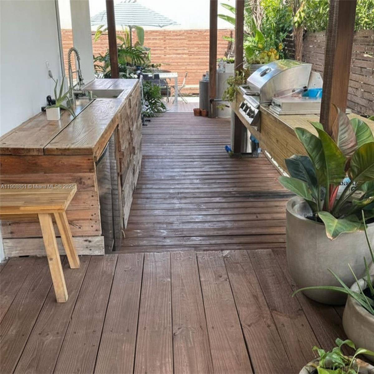 West Miami, FL 33144,1345 SW 60th Ct