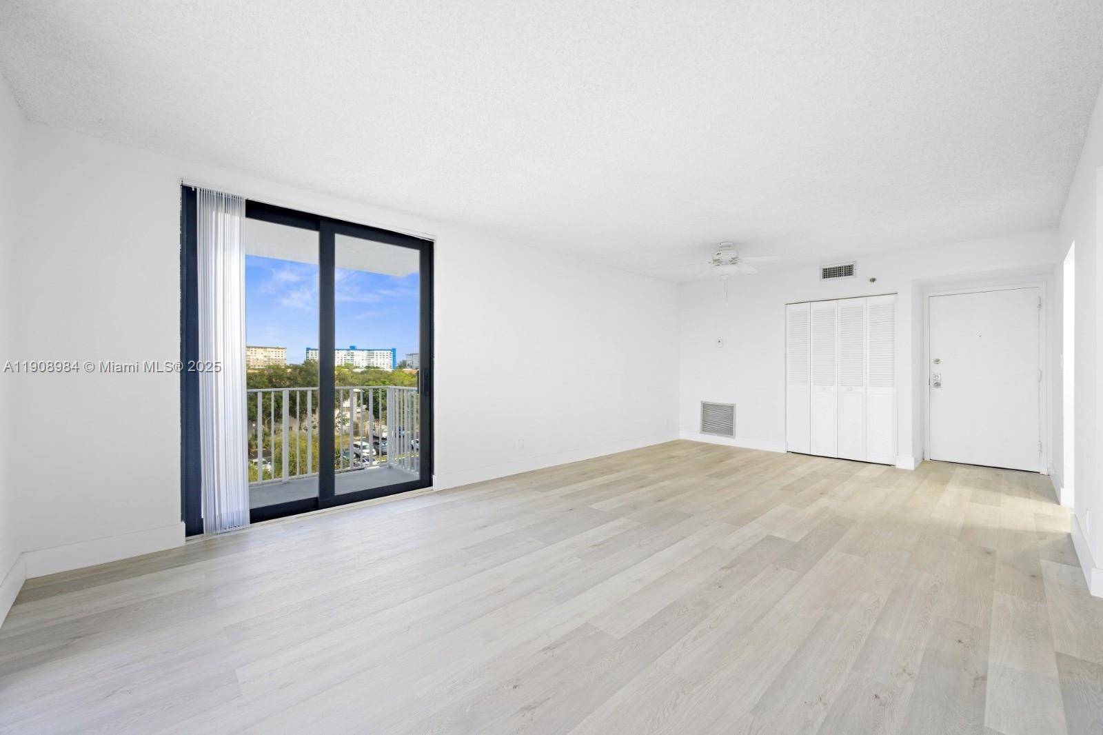 Hollywood, FL 33021,Address not disclosed