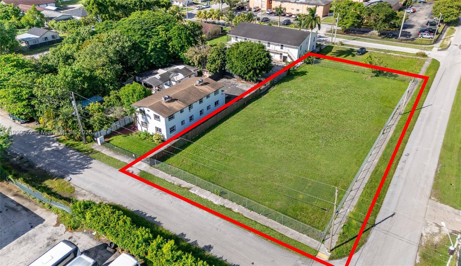 Homestead, FL 33030,520 SW Krome Ter