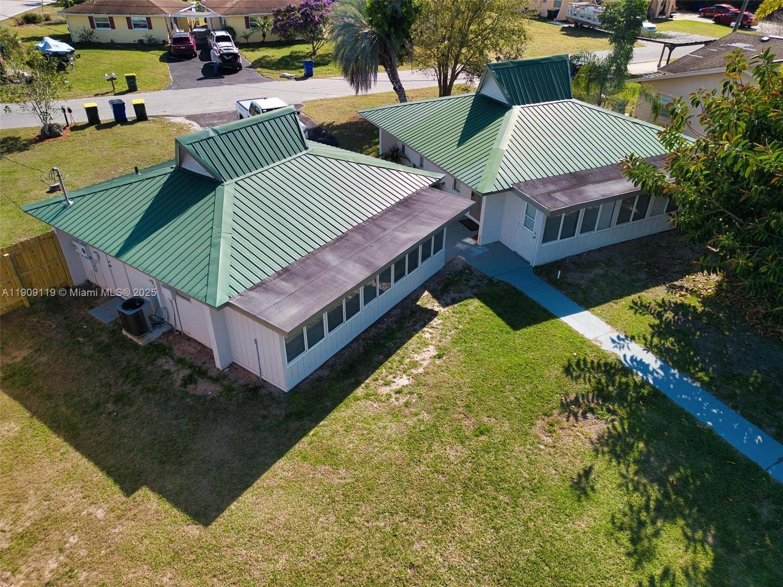 Lake Placid, FL 33852,101 Jasmine CT