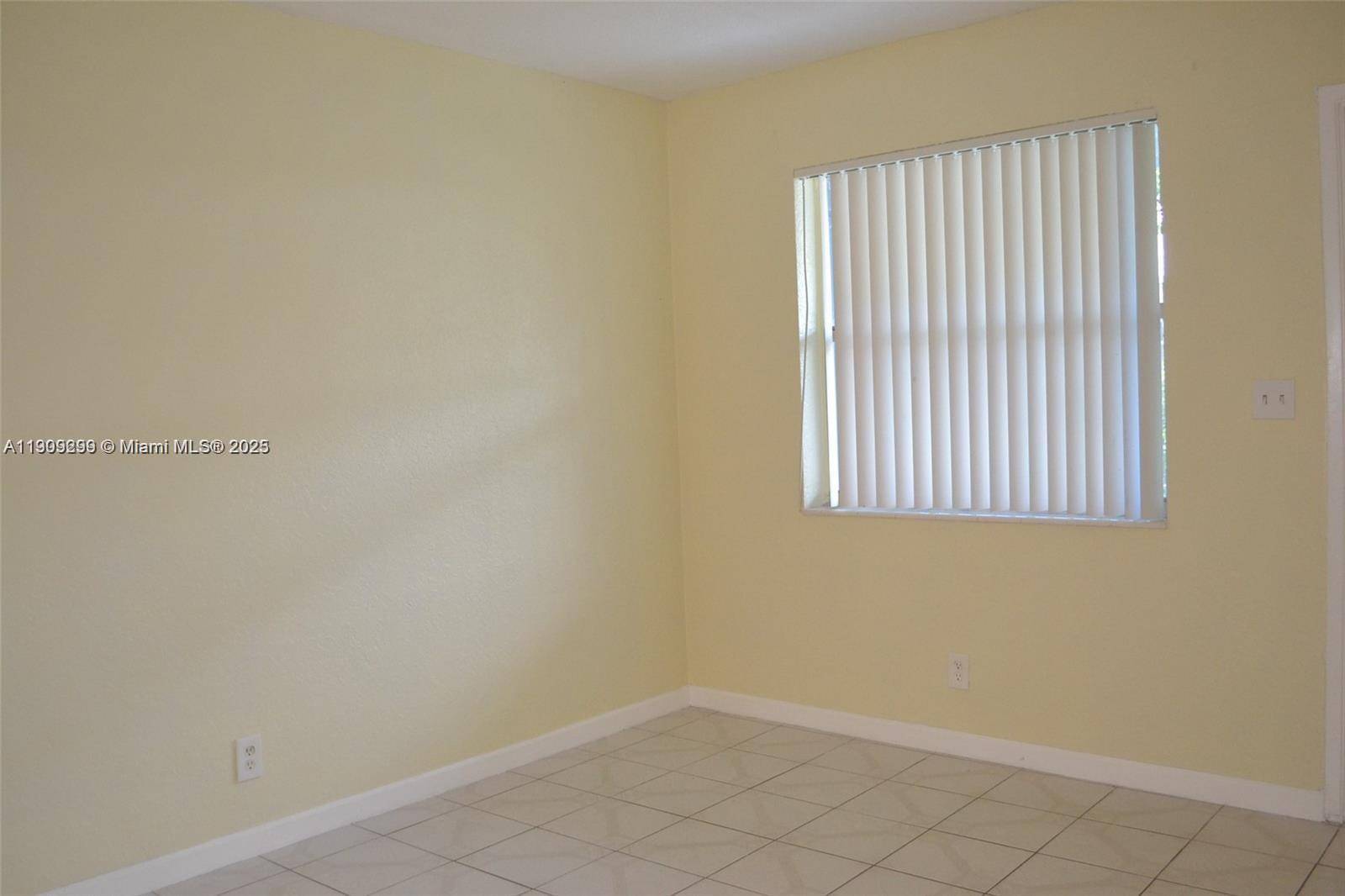 Fort Lauderdale, FL 33312,112 SW 19th Ave #1-2