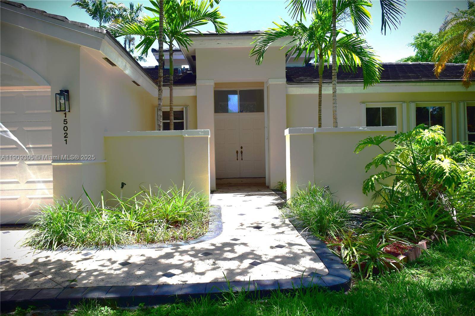 Palmetto Bay, FL 33158,15021 SW 75th Ct