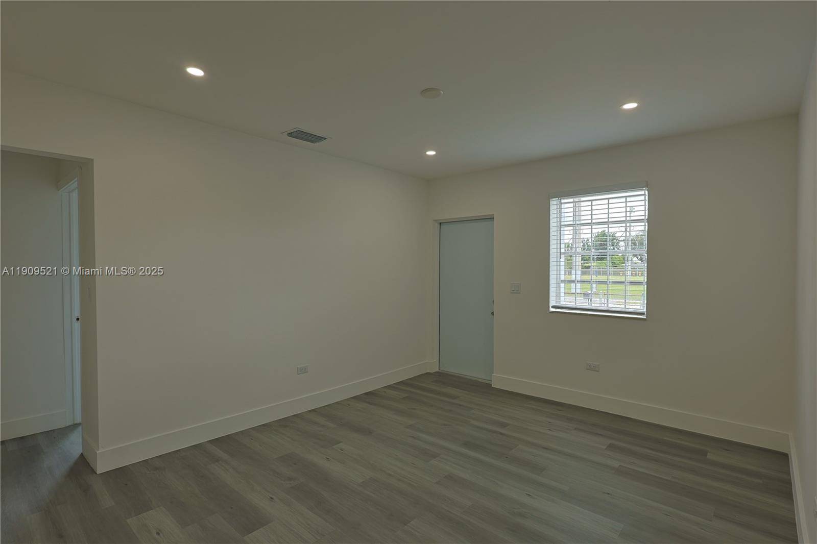 Miami, FL 33147,2347 NW 84th St