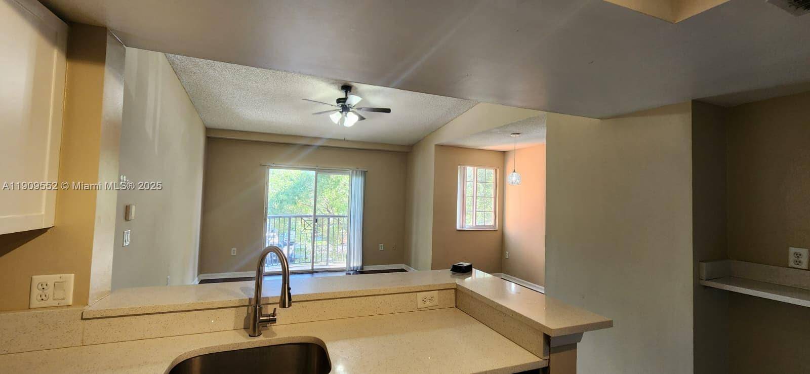 West Palm Beach, FL 33417,4151 N Haverhill Rd #1523