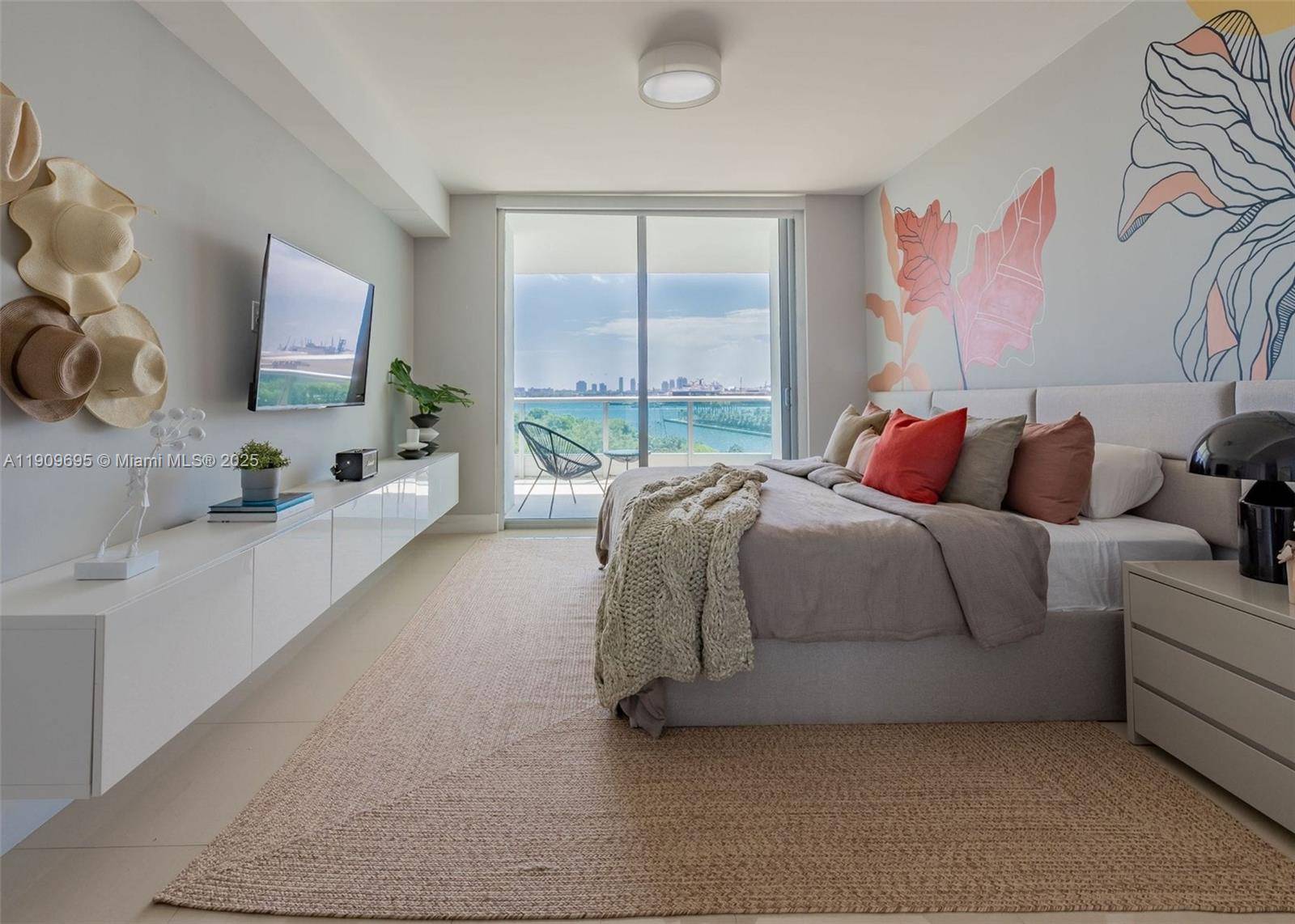 Miami, FL 33132,900 Biscayne Blvd #702