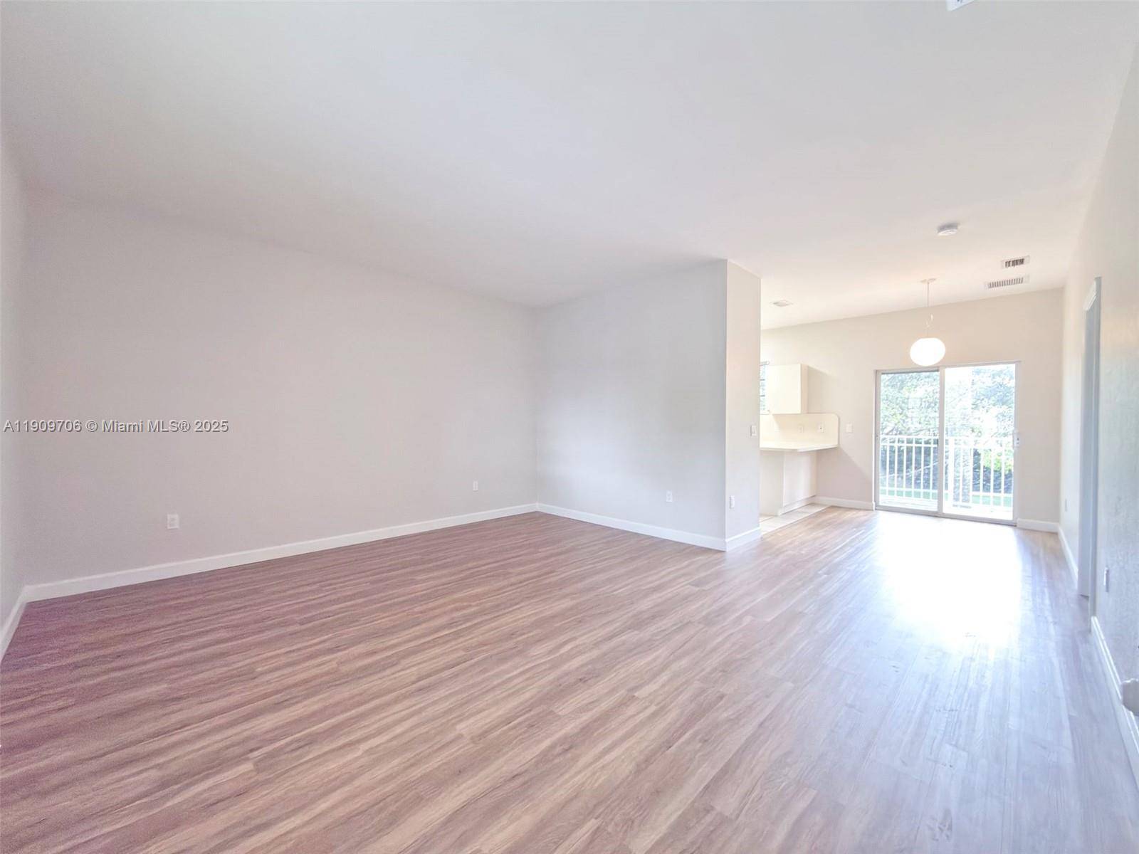 Homestead, FL 33033,2610 NE 3rd Dr #203