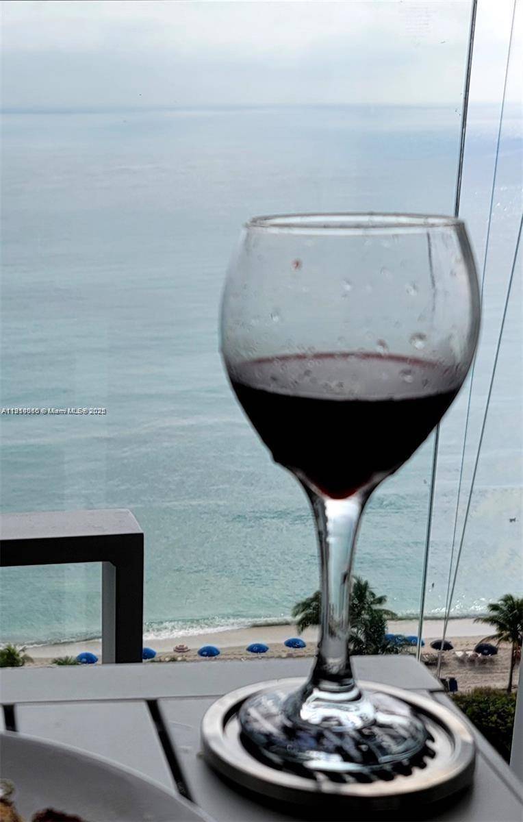 Hallandale Beach, FL 33009,2030 S Ocean Dr #1815