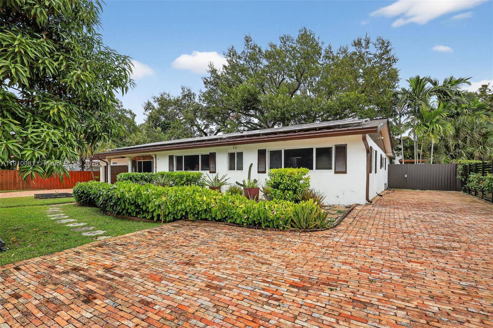 Miami, FL 33179,19901 NE 21st Ave