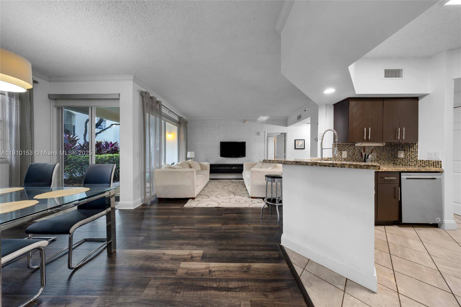 Aventura, FL 33160,3245 NE 184 St #13101