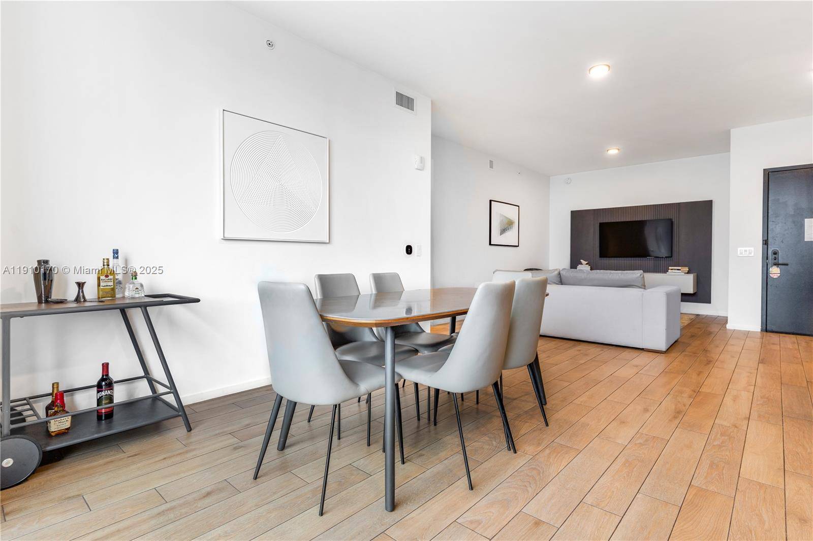 Miami, FL 33132,398 NE 5th St #1901