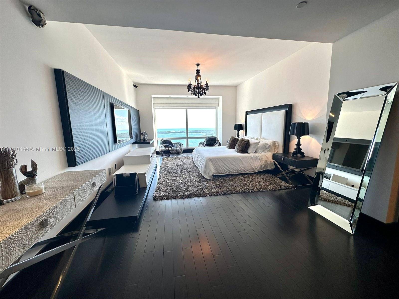 Miami, FL 33131,Address not disclosed