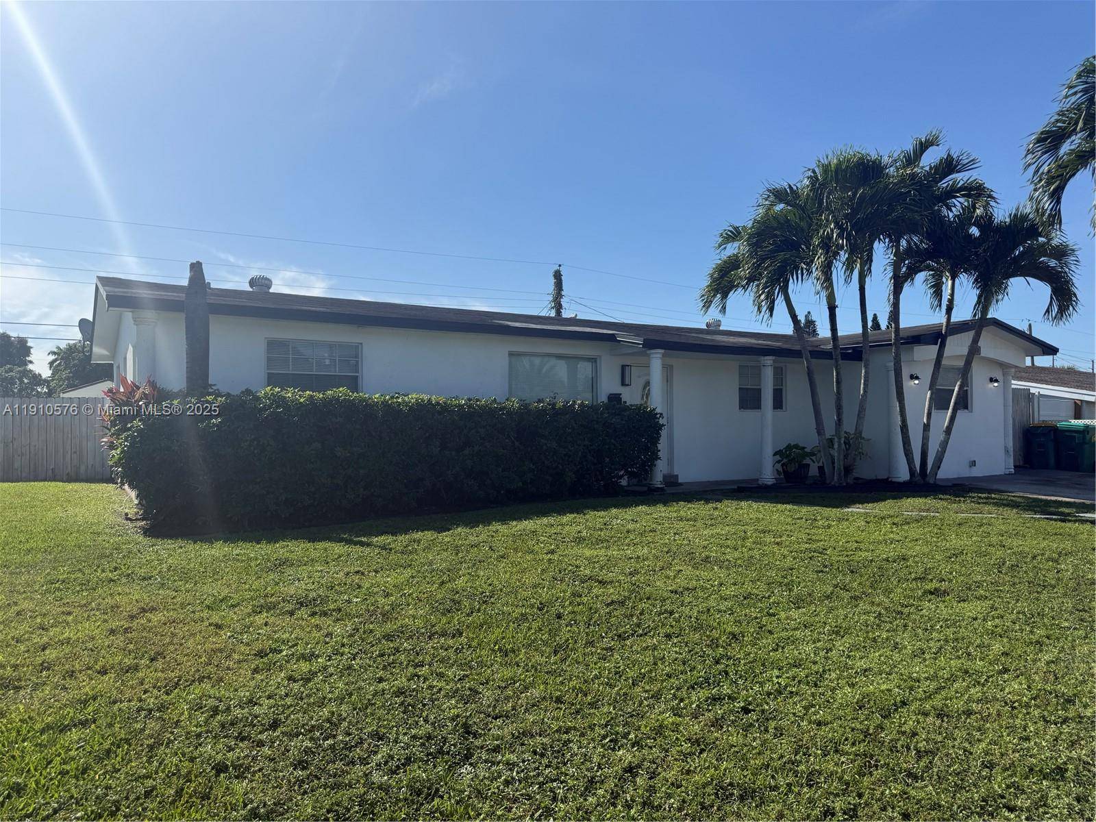 Lauderhill, FL 33313,4930 NW 13th St