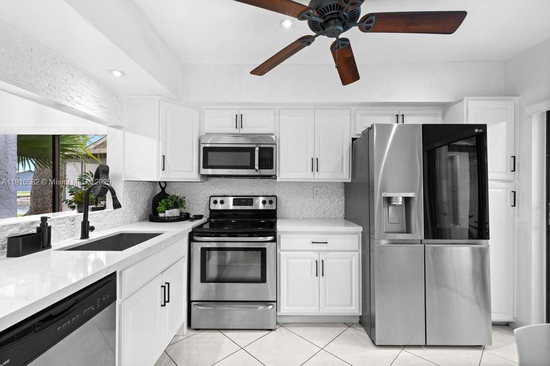 Tamarac, FL 33321,6417 W Pinehurst Cir W #E23