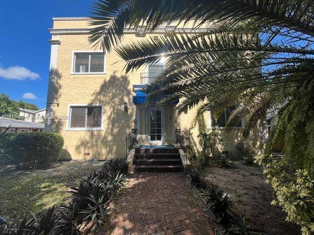 Coral Gables, FL 33134,223 Calabria Ave #11