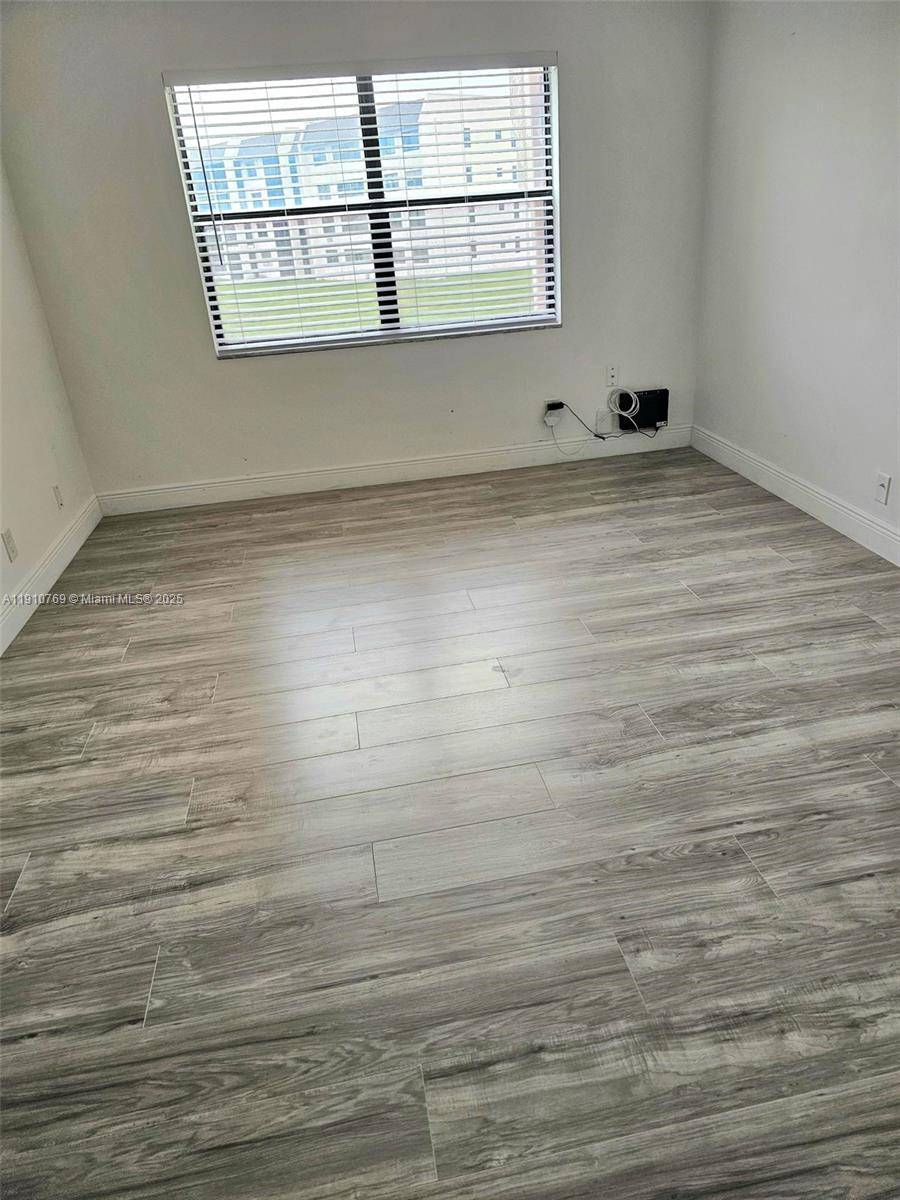 Sunrise, FL 33322,10123 Sunrise Lakes Blvd #205