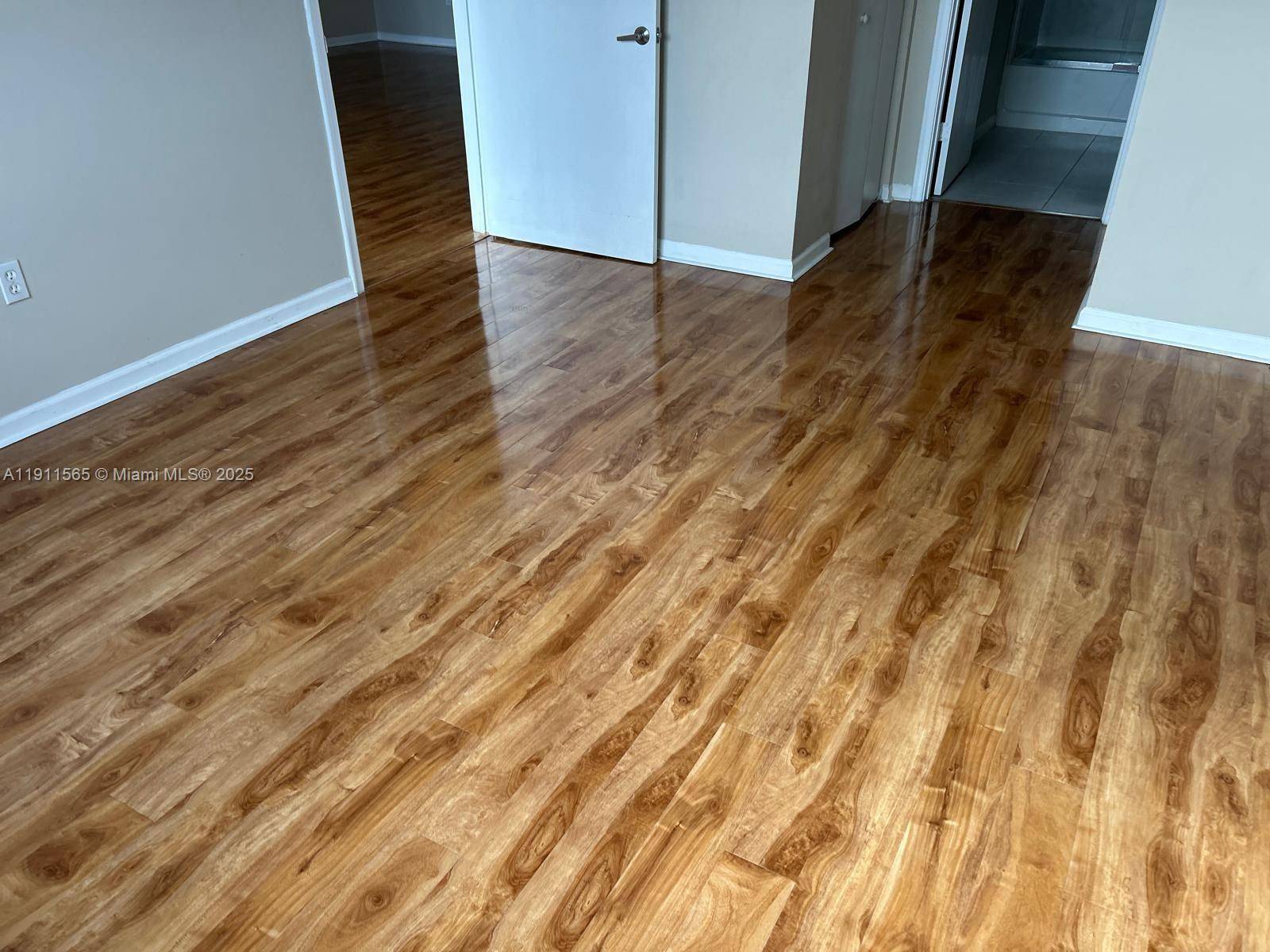 Aventura, FL 33180,18800 NE 29th Ave #913