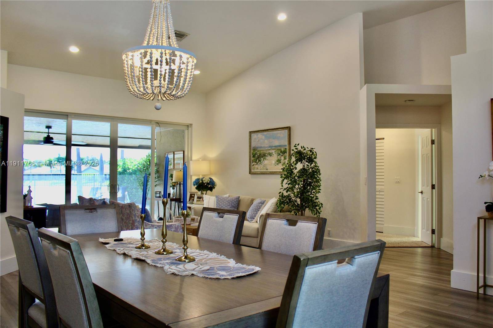 Weston, FL 33326,940 Lakewood Ct