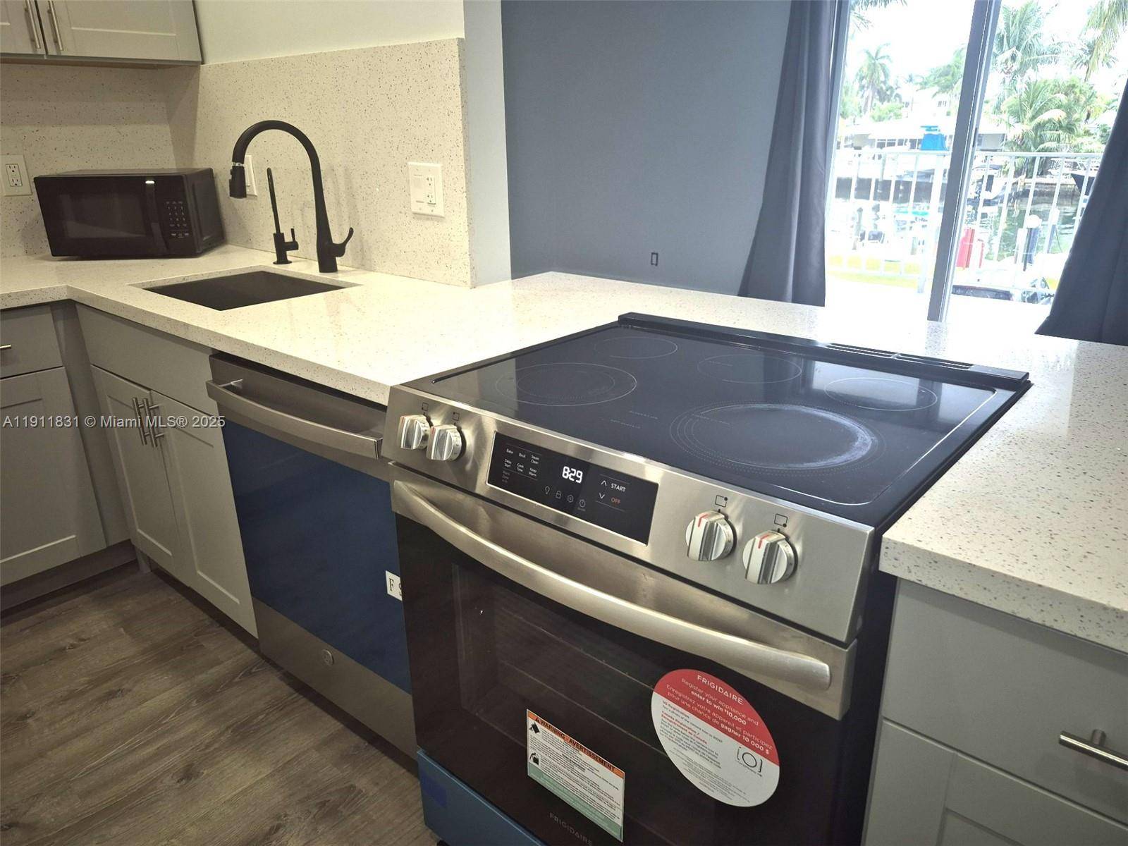 Fort Lauderdale, FL 33316,1731 SE 15th St #205