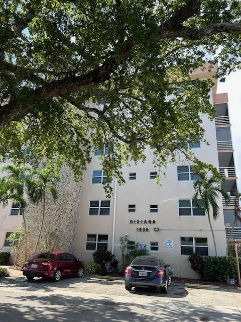 Hollywood, FL 33020,1830 Dixieanna St #301