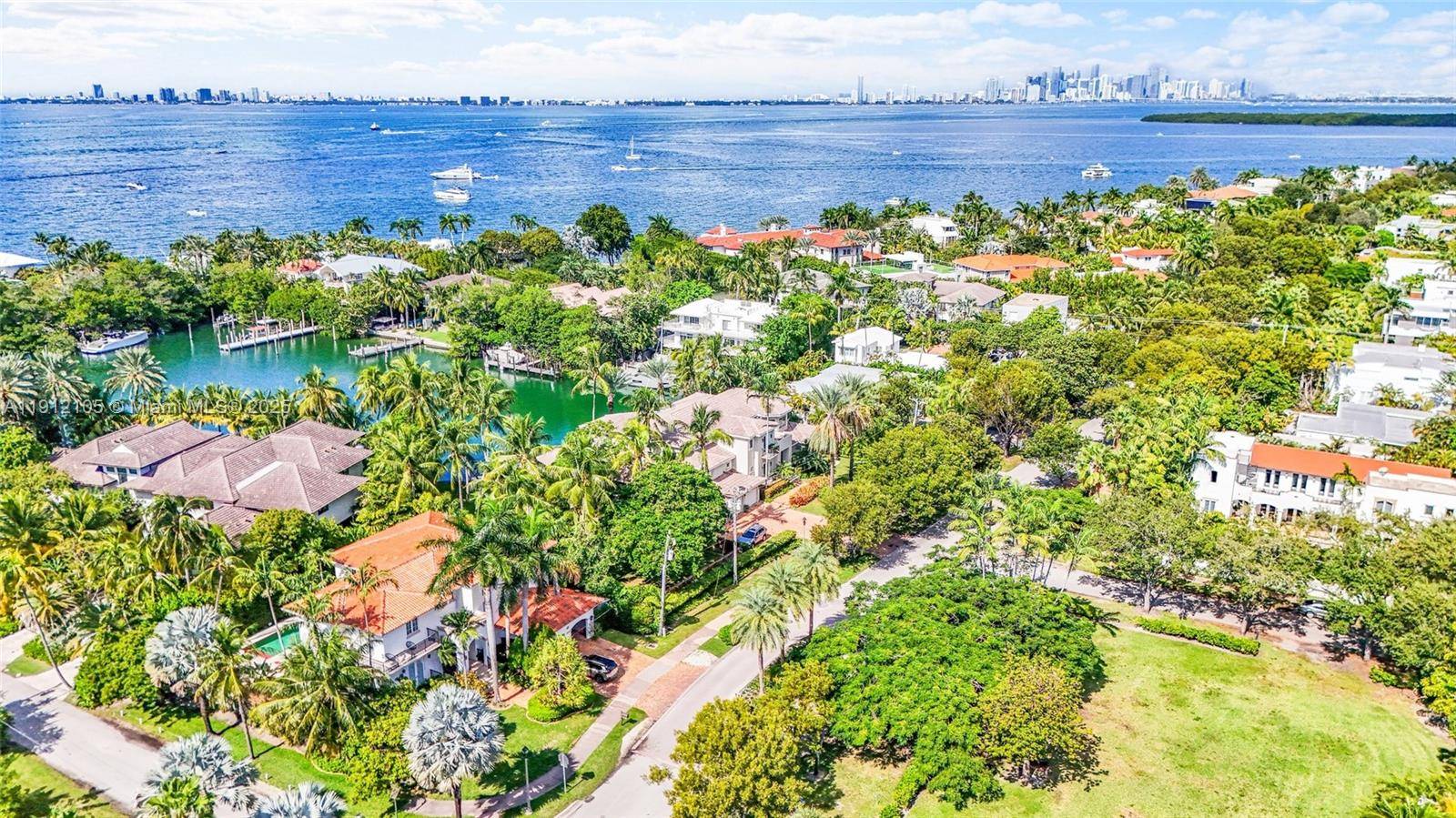 Key Biscayne, FL 33149,550 Harbor Dr