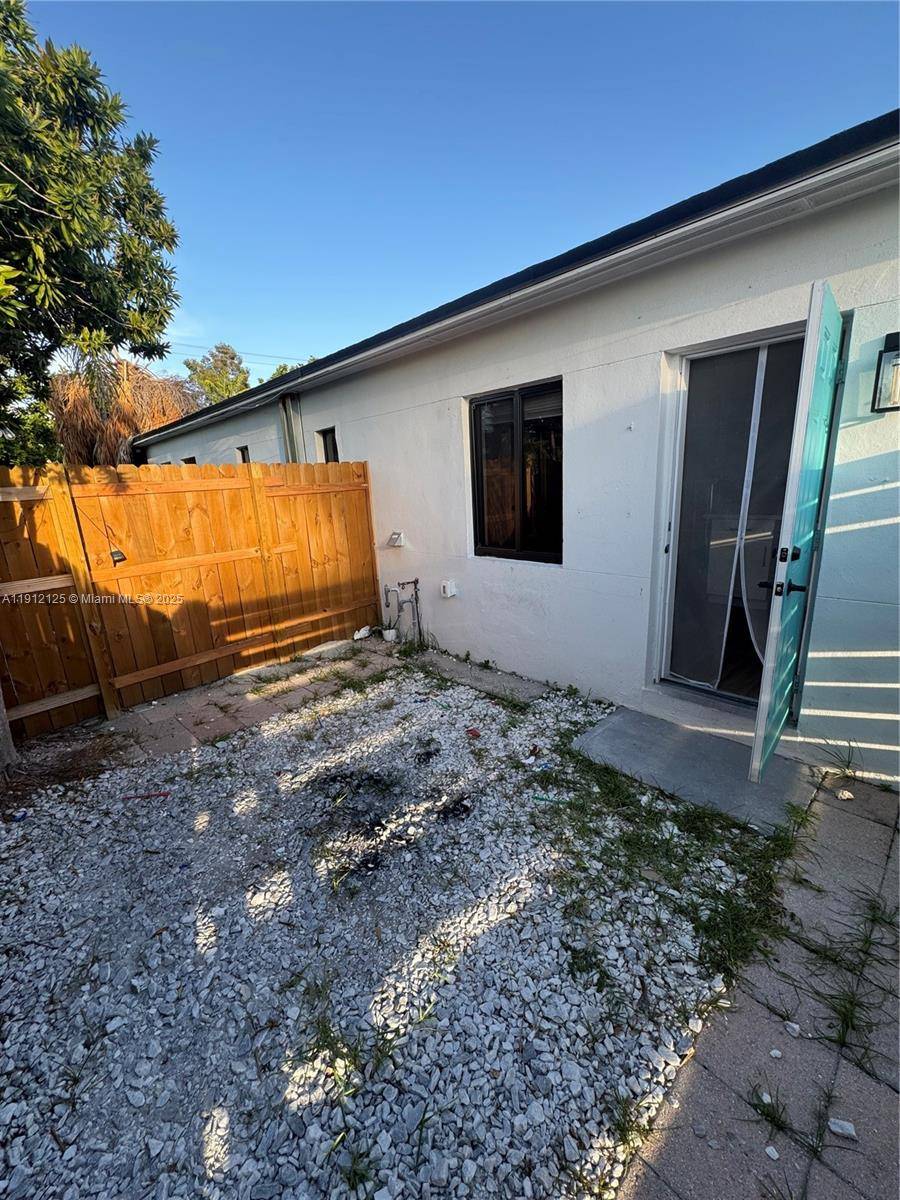 Fort Lauderdale, FL 33304,1116 NE 15th Ave #1-2