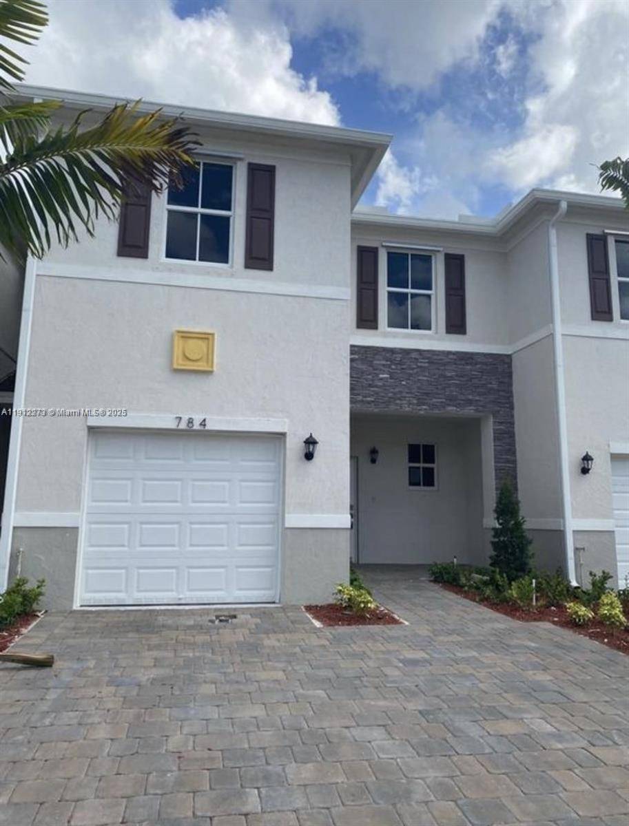 Homestead, FL 33034,784 SE 19th St #784