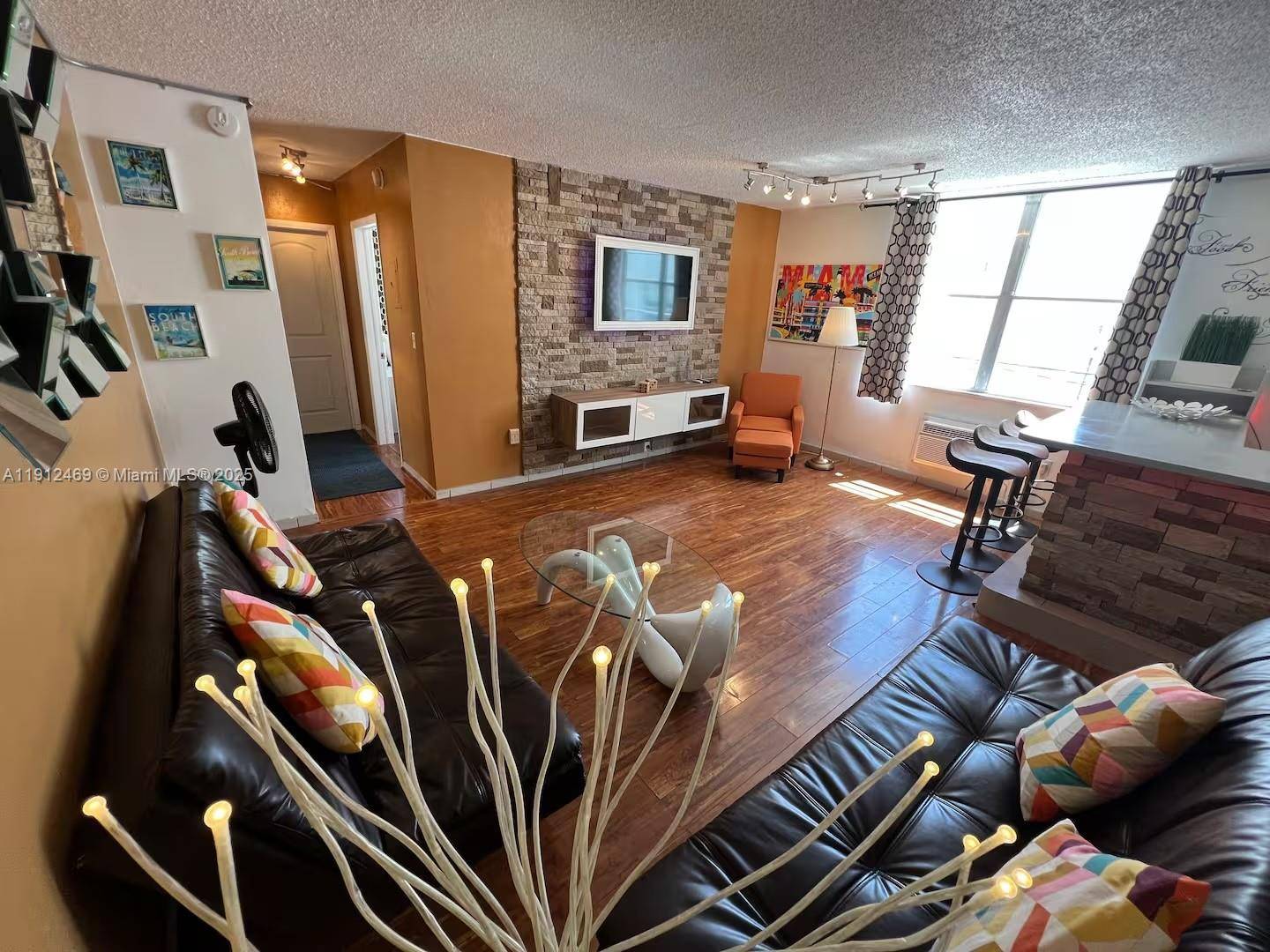 Miami Beach, FL 33139,713 Collins Ave #39