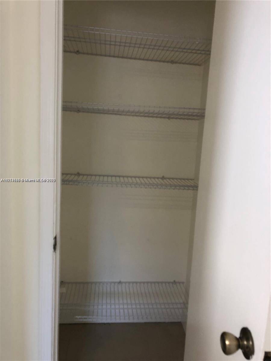 Hollywood, FL 33020,2031 Jackson St #4