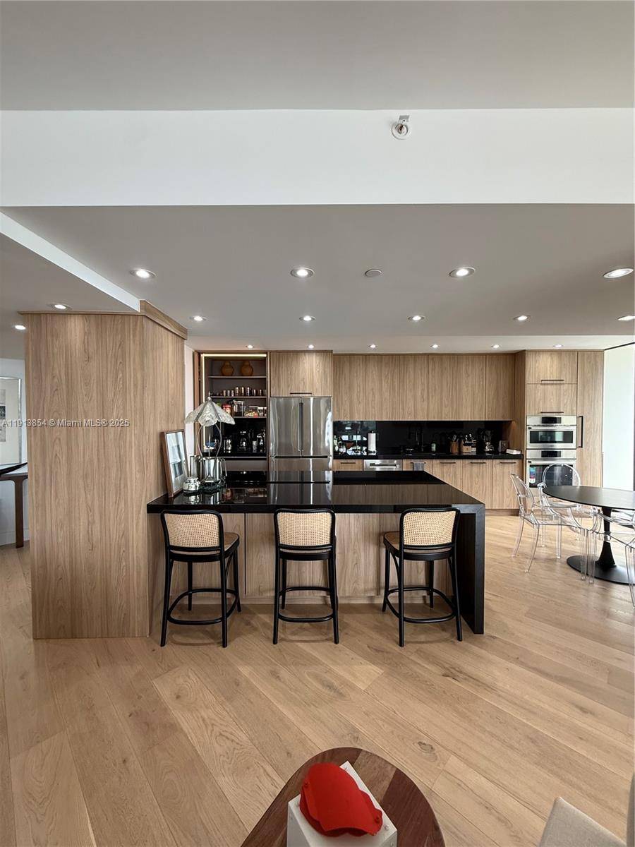 Aventura, FL 33180,19500 E Turnberry Way #18D