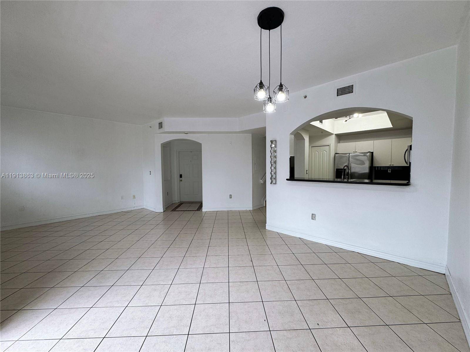 Miami, FL 33174,8886 W Flagler St #205