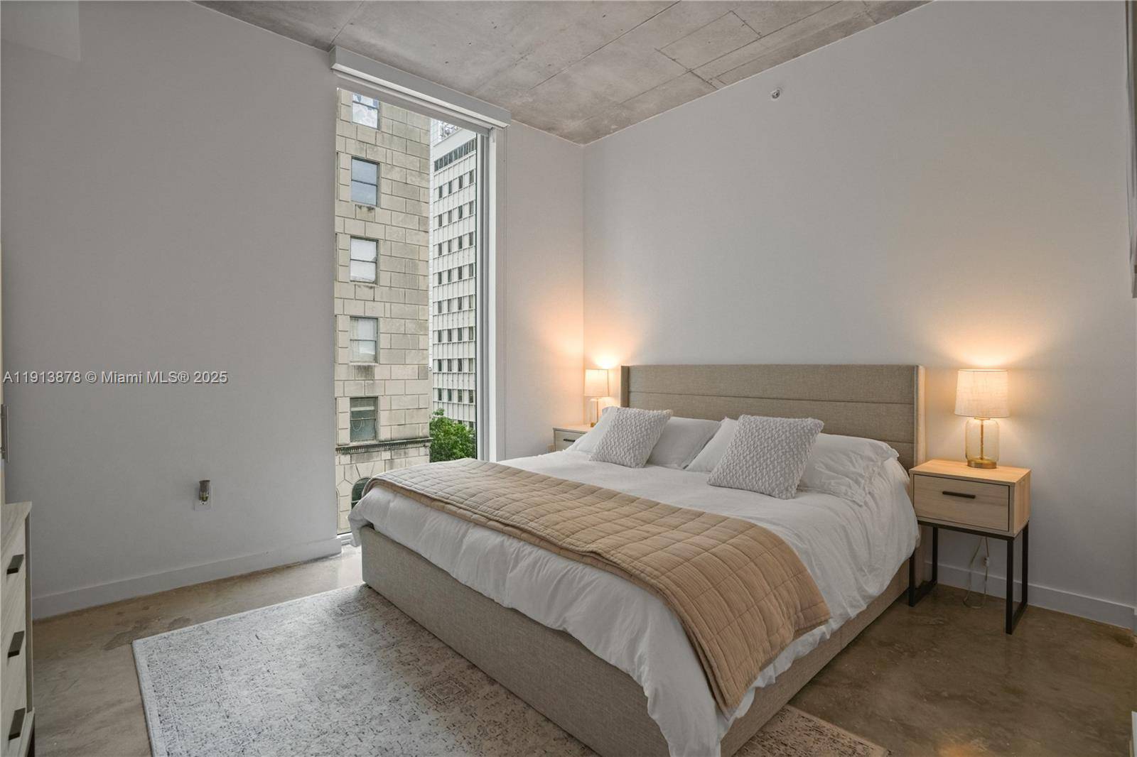 Miami, FL 33131,151 SE 1st St #502