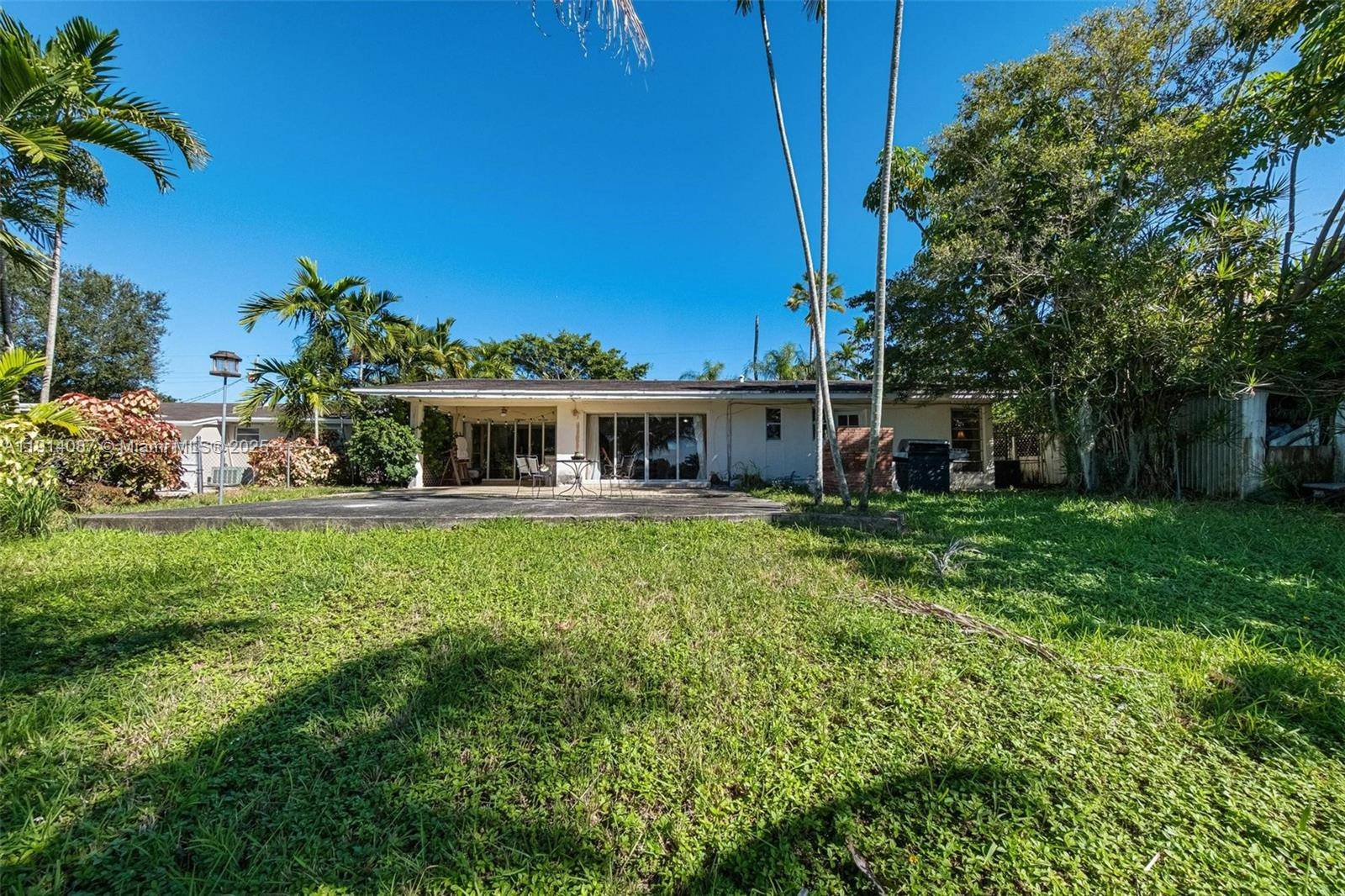 Miami, FL 33165,5110 SW 92nd Ave