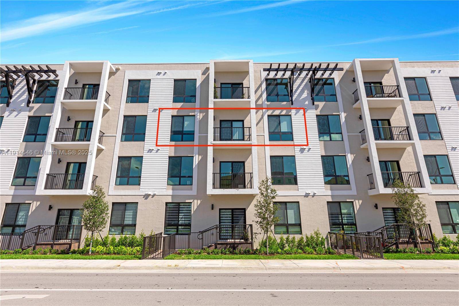 Doral, FL 33166,8001 NW 41st St #F-303