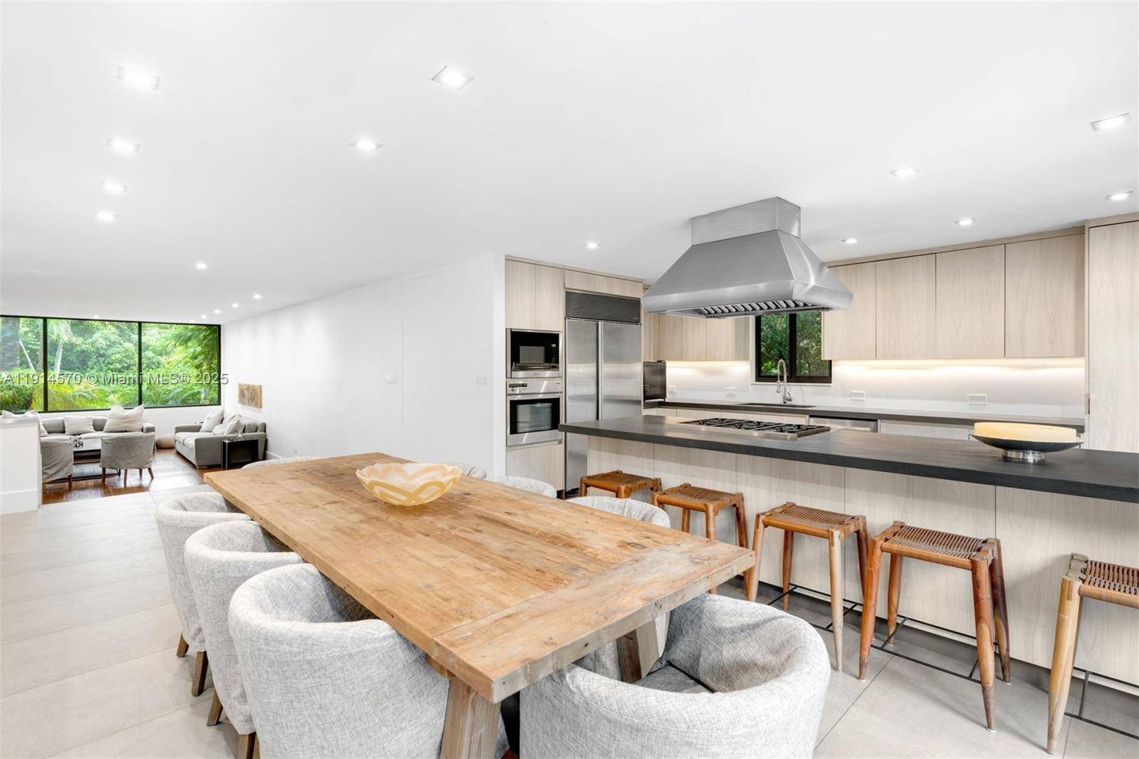 Miami Beach, FL 33140,2815 Regatta Ave