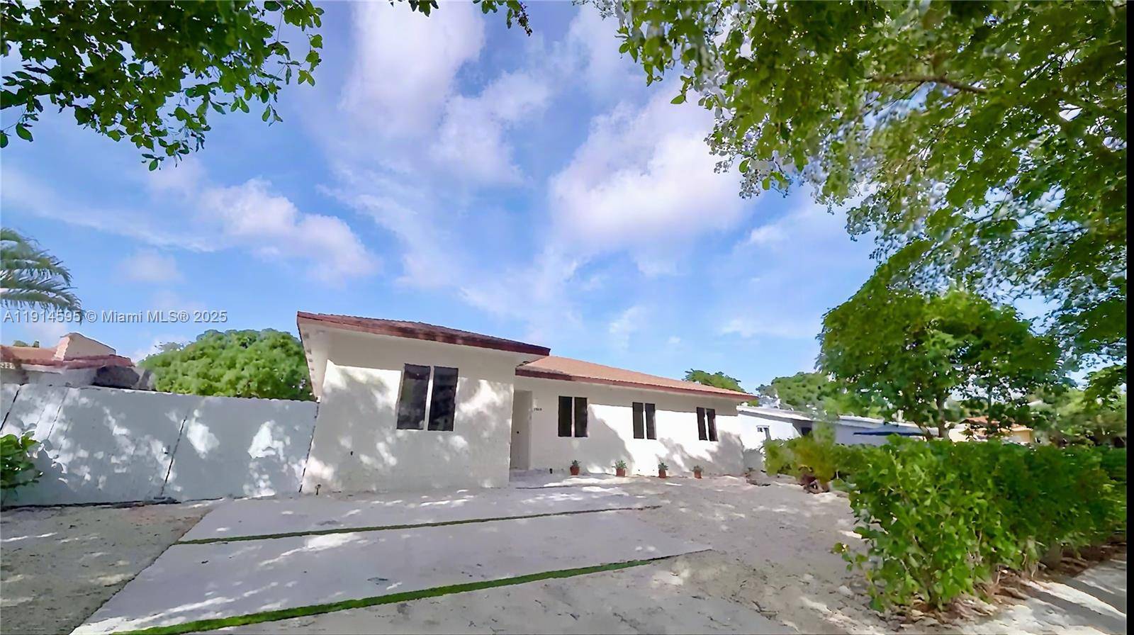 Cutler Bay, FL 33189,10245 SW 212th St