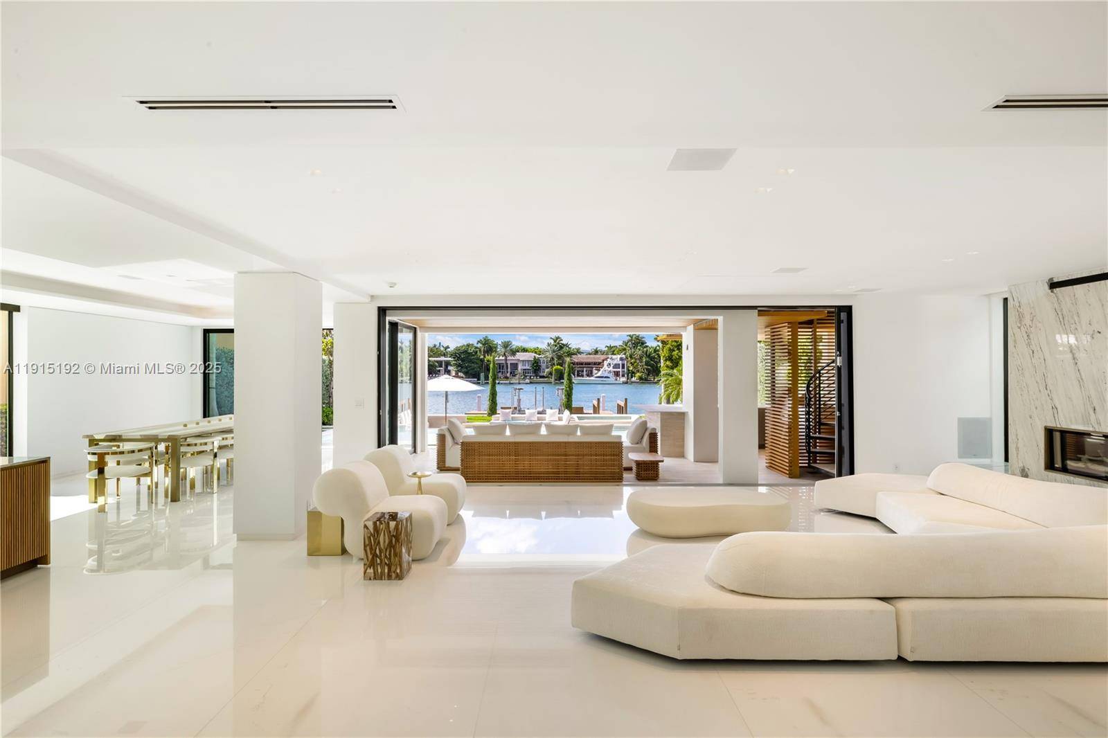 Miami Beach, FL 33139,94 S Hibiscus Dr