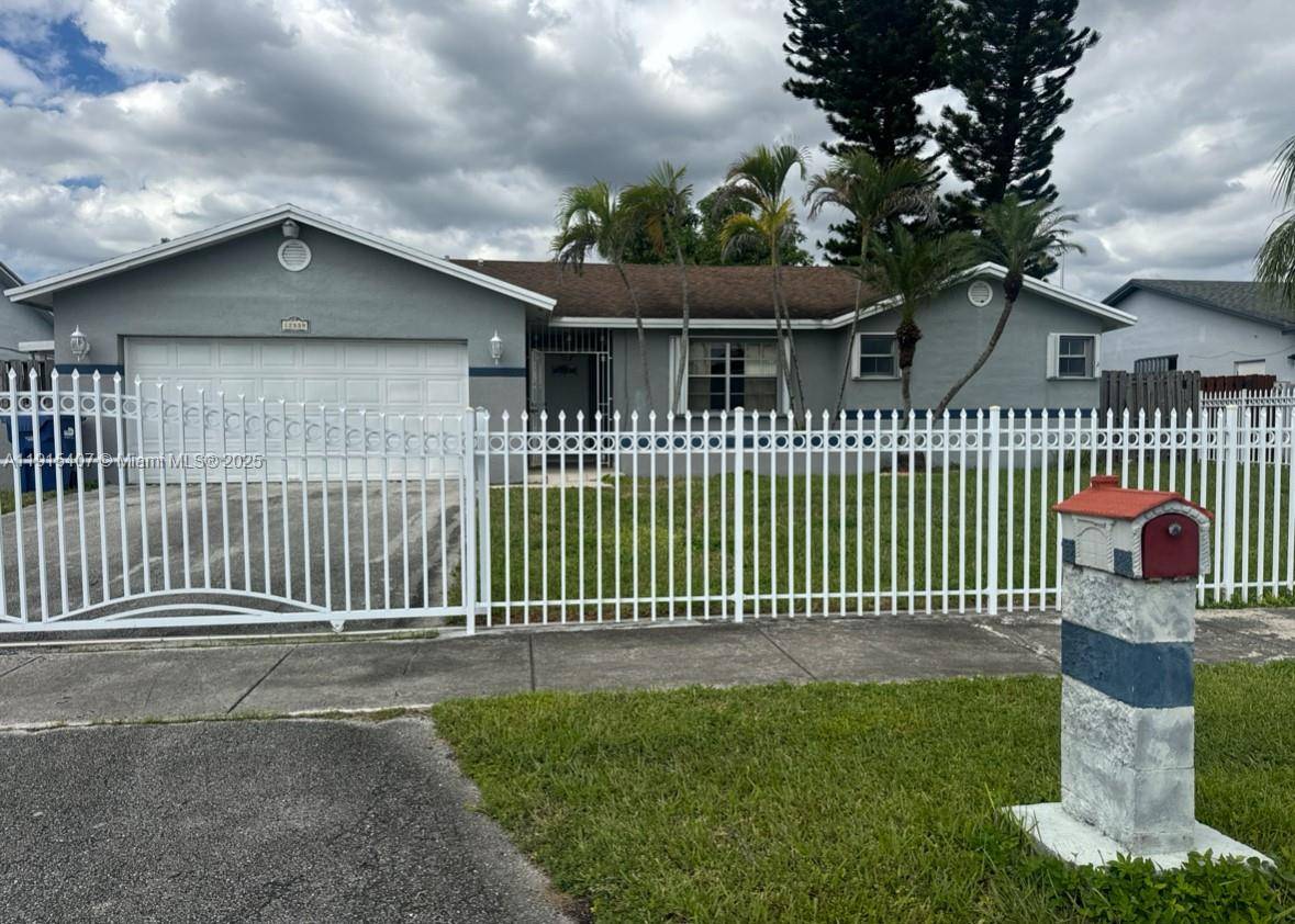 Homestead, FL 33032,12539 sw 259 St #a