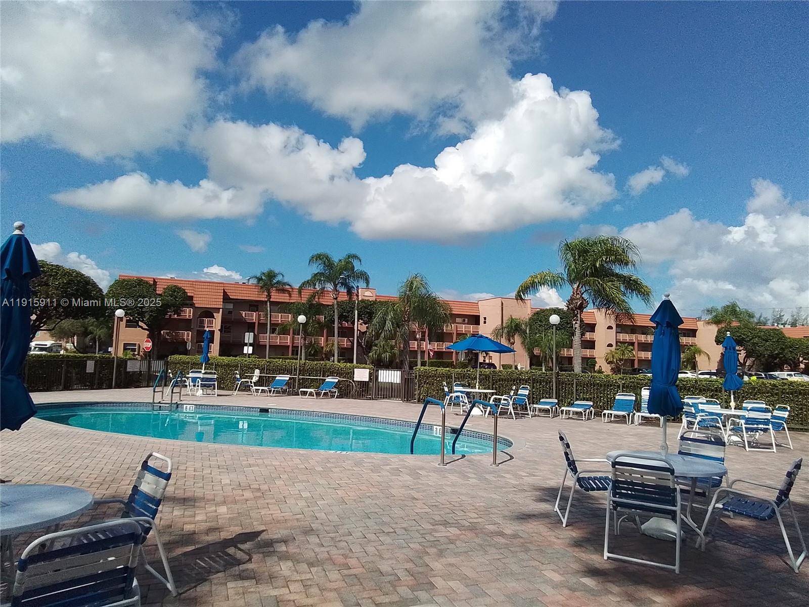 Sunrise, FL 33322,9581 Sunrise Lakes Blvd #202