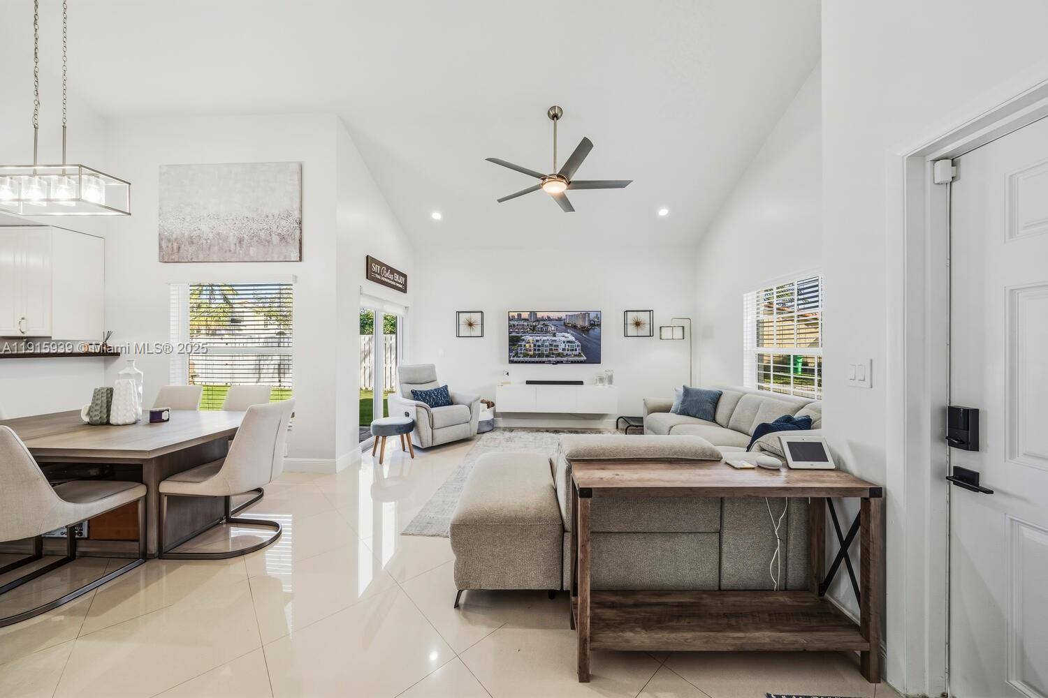 Sunrise, FL 33323,12626 NW 15th St