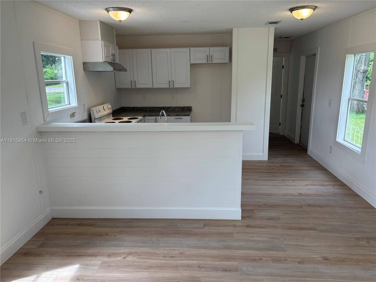 Okeechobee, FL 34974,6505 Seventh St