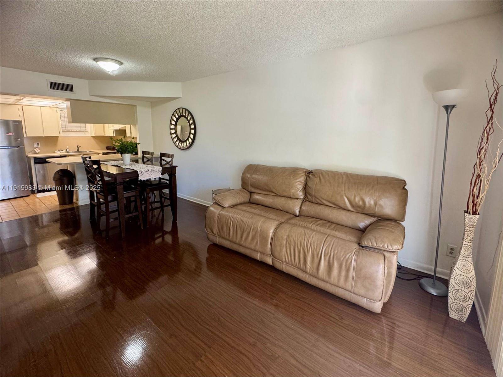 Doral, FL 33166,8290 Lake Dr #320