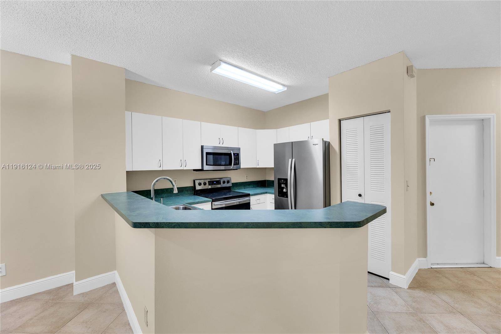 Pembroke Pines, FL 33025,304 SW 120th Ave #304