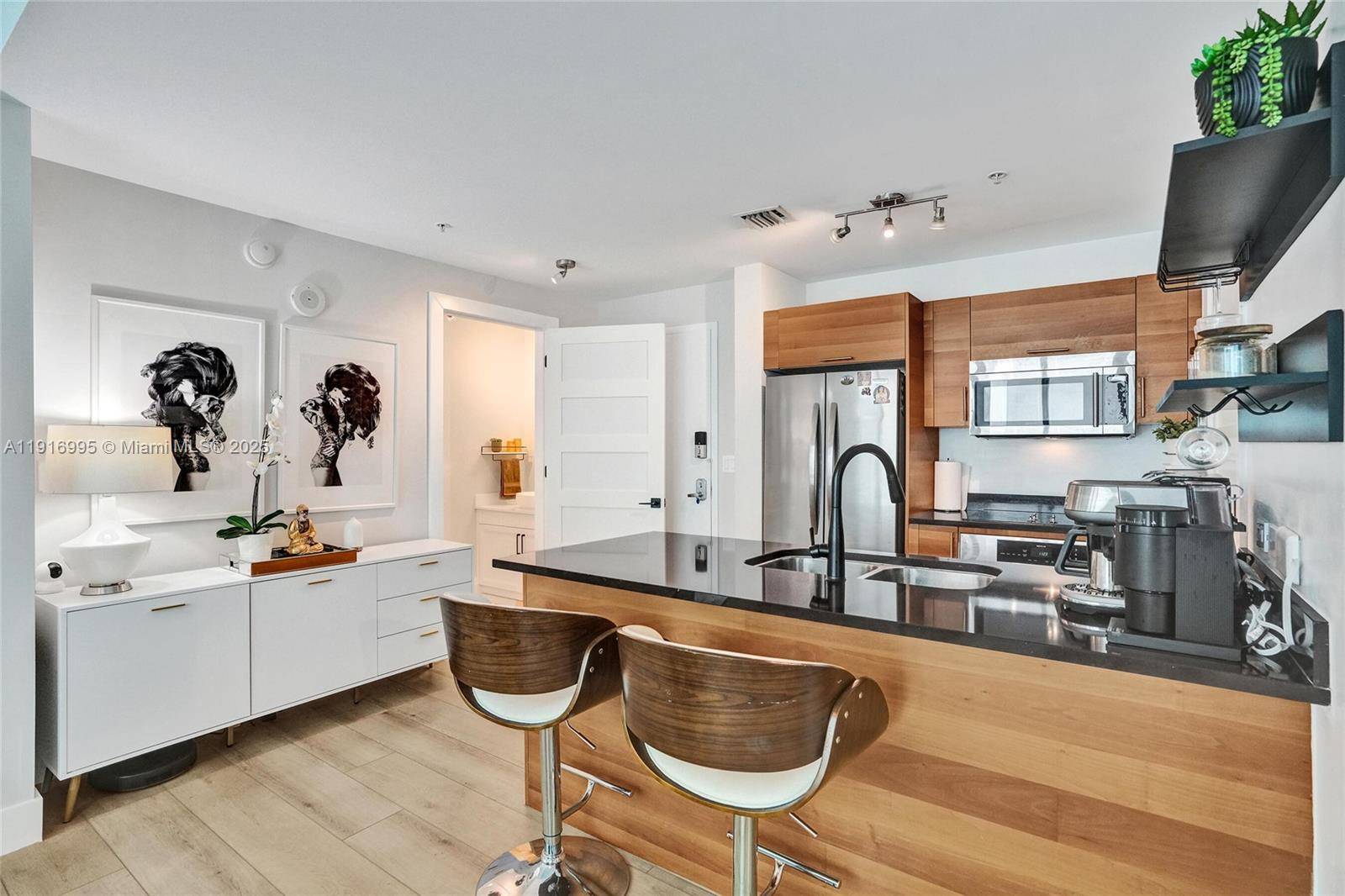 Miami, FL 33137,3301 NE 1st Ave #L0302