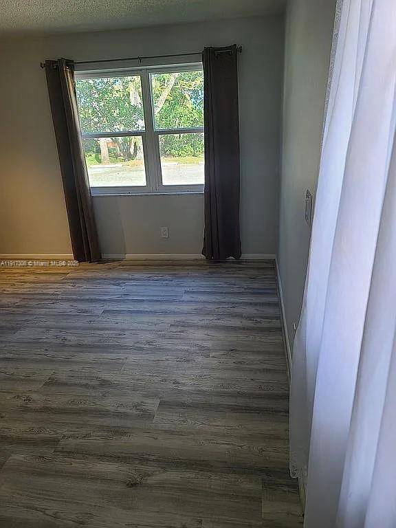 Stuart, FL 34996,333 SE Martin Ave #4-4