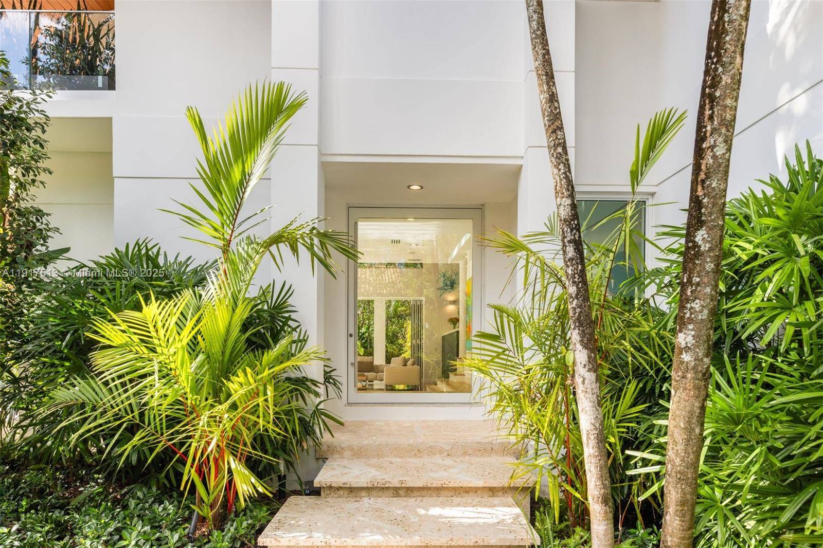 Coral Gables, FL 33143,7150 W Lago Dr