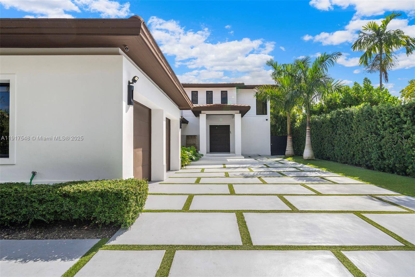 Miami Beach, FL 33141,710 S Shore Dr