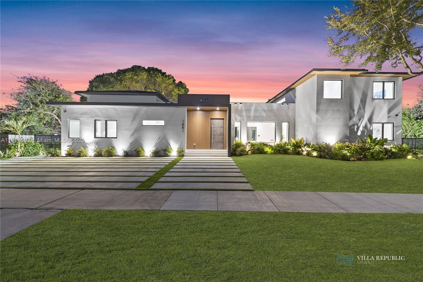 Miami, FL 33179,1881 NE 196th Ter