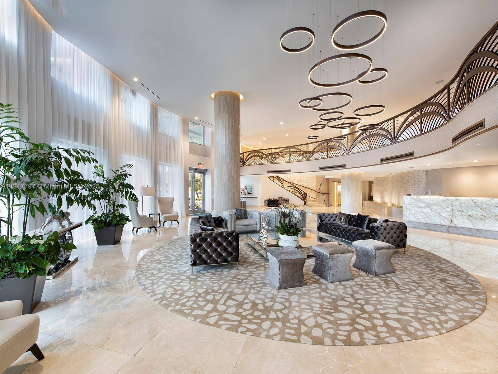 Sunny Isles Beach, FL 33160,17555 Collins Ave #707