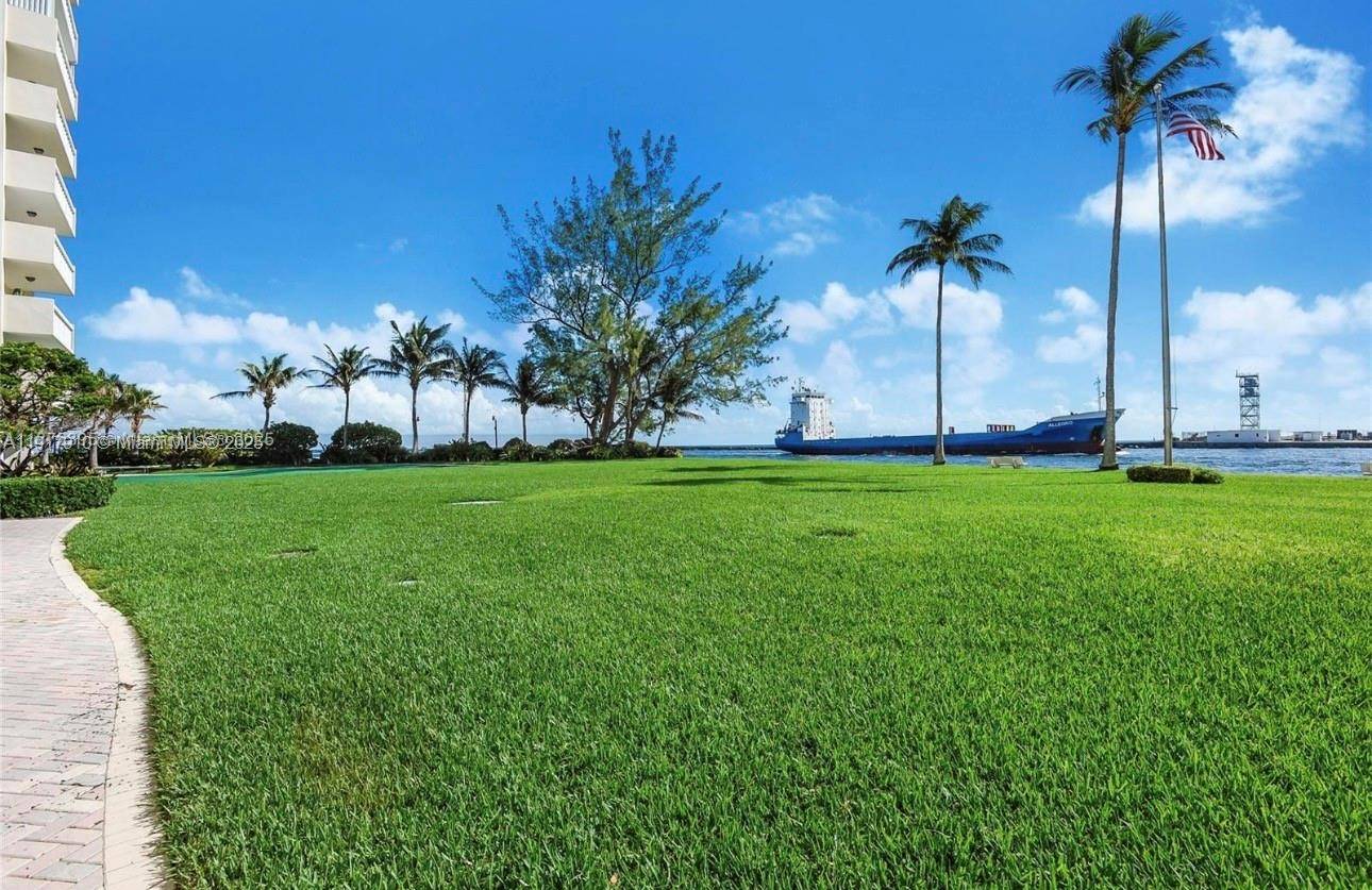 Fort Lauderdale, FL 33316,2100 S Ocean Dr #12L