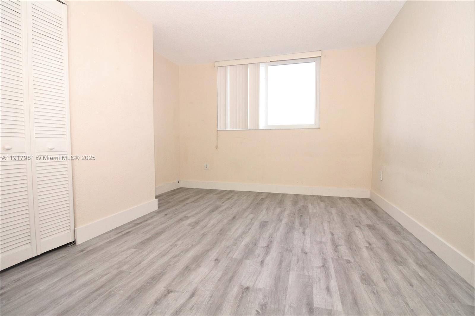 North Miami, FL 33161,1251 NE 108th St #312